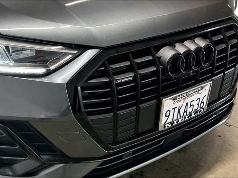 Certified 2025 Audi Q3 2.0T Premium Plus w/ Premium Plus Package image 33