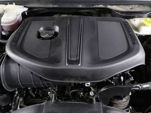 Used 2025 RAM 1500 Laramie AWD/4WD image 18