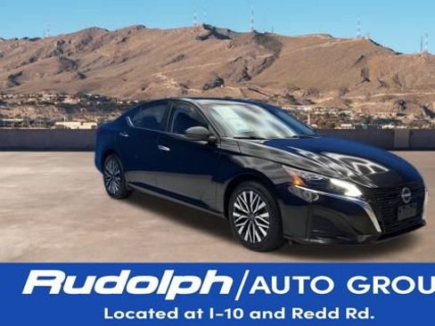 Used 2024 Nissan Altima 2.5 SV image 7
