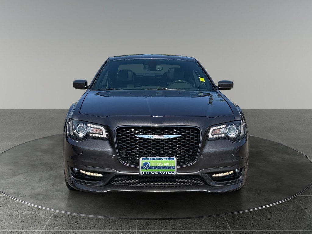 Used 2019 Chrysler 300 S w/ 300S Premium Group AWD/4WD image 2