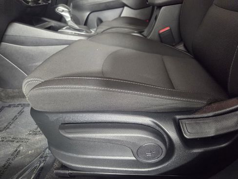 Used 2024 Kia Forte LXS w/ LXS Technology Package FWD image 12