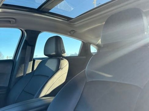 Used 2018 Chevrolet Malibu Premier w/ Premier Sun and Wheel Package image 47