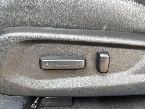 Used 2018 Honda Clarity Touring image 13