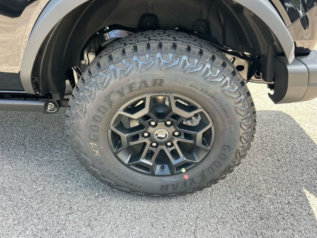 New 2026 Ford Bronco Badlands w/ Black Appearance Package AWD/4WD image 11
