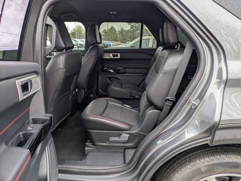 Certified 2024 Ford Explorer ST-Line w/ Class IV Trailer Tow Package image 30