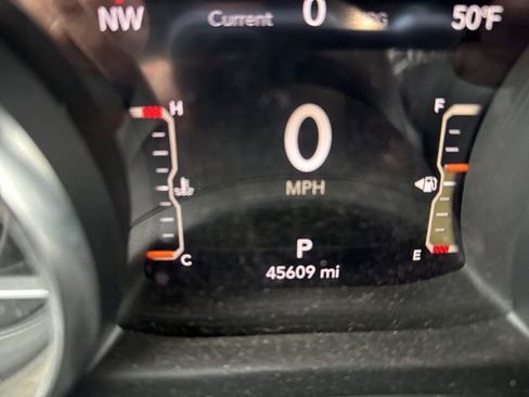 Used 2022 Jeep Gladiator Overland w/ Popular Equipment Package image 9