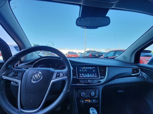 Used 2018 Buick Encore Preferred FWD image 17