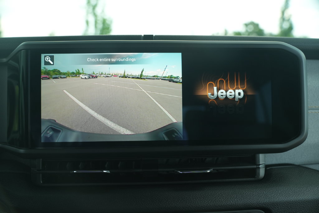 New 2026 Jeep Gladiator Sport AWD/4WD image 25