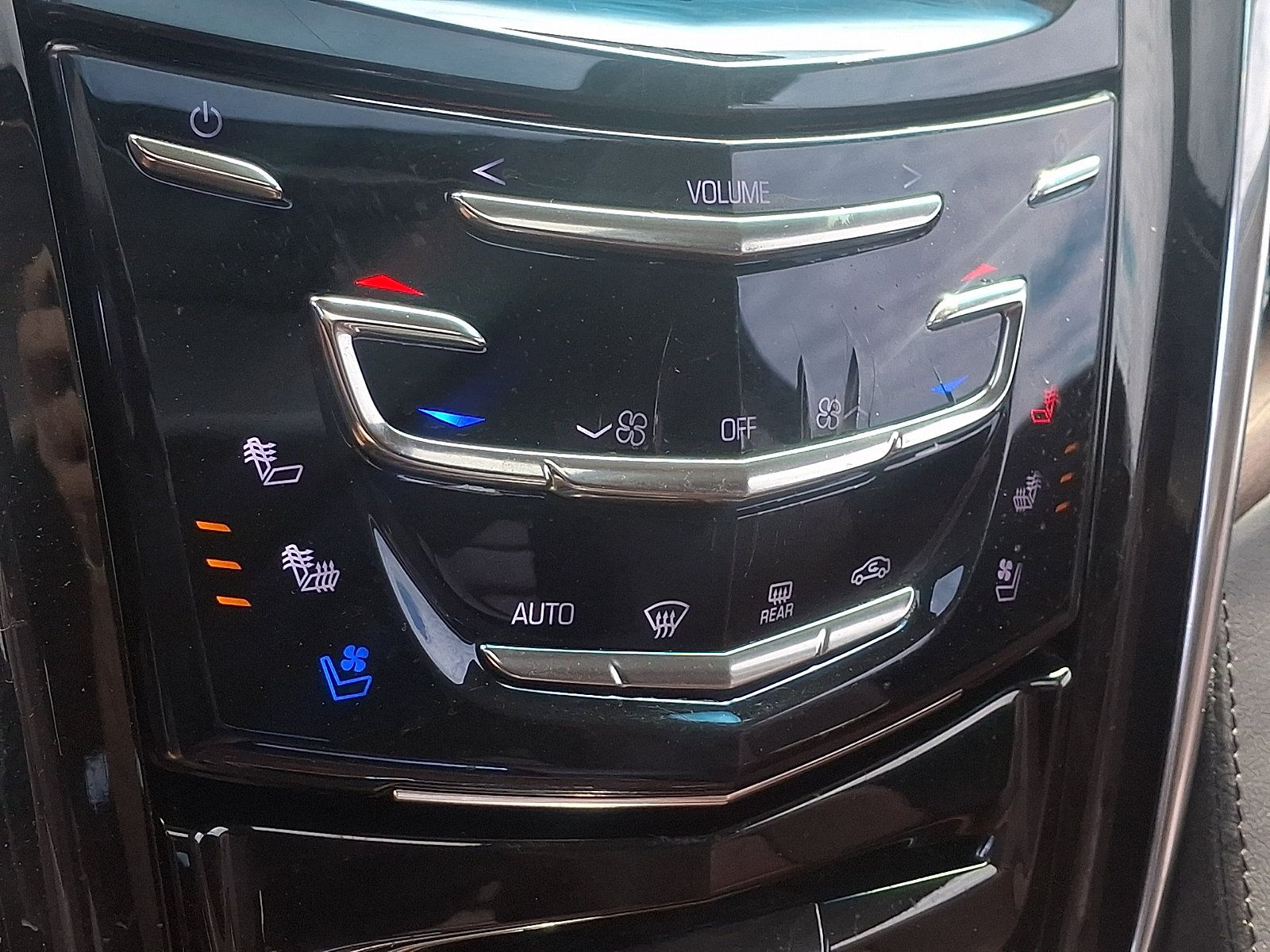 Used 2016 Cadillac Escalade ESV Premium AWD/4WD image 17