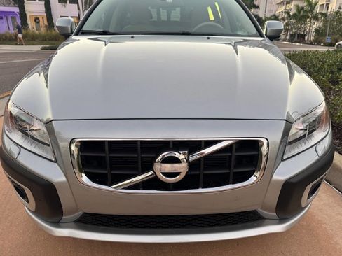 Used 2013 Volvo XC70 3.2 image 12