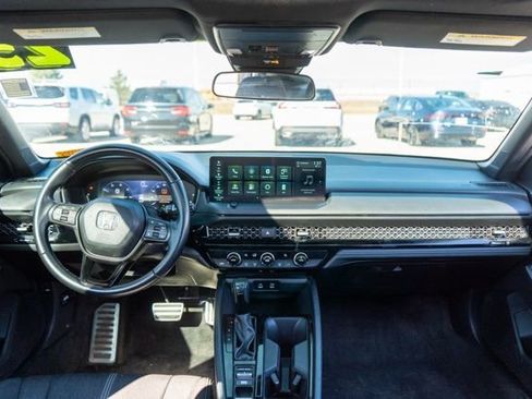 Used 2023 Honda Accord Sport image 12