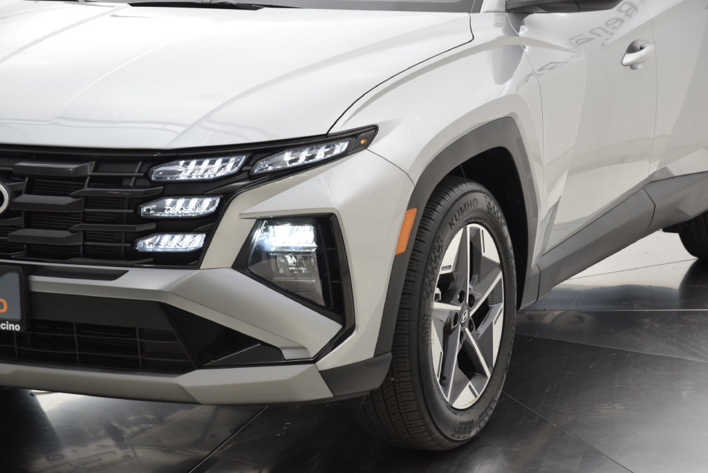 Used 2025 Hyundai Tucson SEL FWD image 11