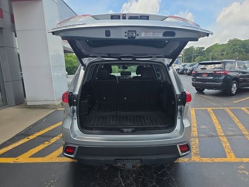 Used 2019 Toyota Highlander Limited Platinum AWD/4WD image 6