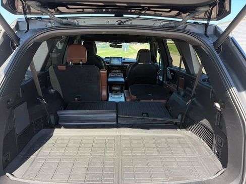 Used 2020 Lincoln Aviator Reserve AWD/4WD image 28