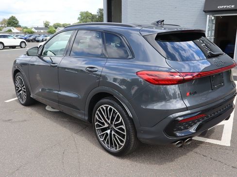 Used 2025 Audi SQ5 Premium Plus AWD/4WD image 9