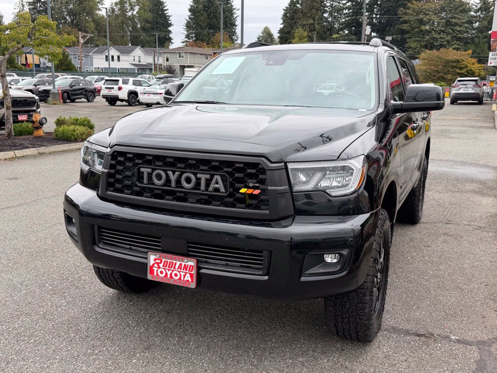 Used 2018 Toyota Sequoia TRD Sport AWD/4WD image 4