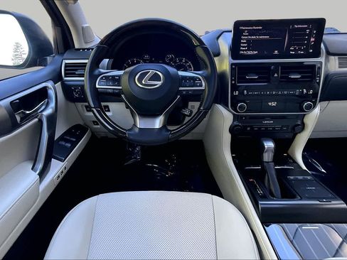 Certified 2023 Lexus GX 460 Premium w/ Premium Package AWD/4WD image 6