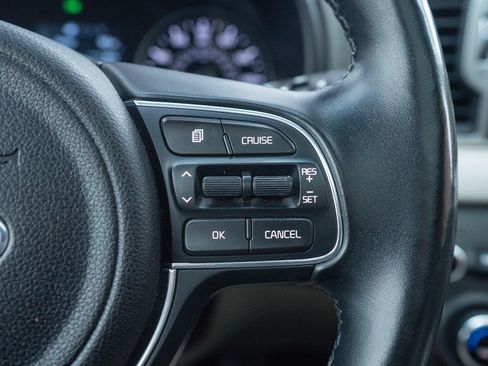 Used 2017 Kia Sportage EX w/ EX Premium Package image 18