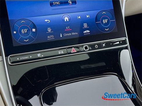 Used 2024 Mercedes-Benz C 300 4MATIC Sedan image 28