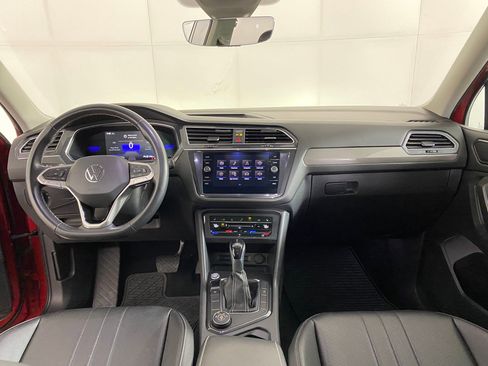 Used 2022 Volkswagen Tiguan SE image 15