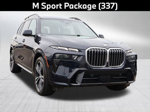 Used 2023 BMW X7 xDrive40i w/ M Sport Package image 4