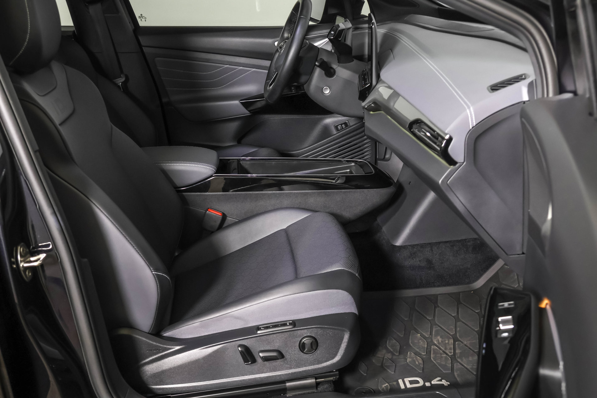 Used 2023 Volkswagen ID.4 Pro S RWD image 45