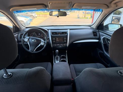 Used 2014 Nissan Altima 2.5 SV FWD image 23