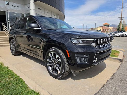 Used 2024 Jeep Grand Cherokee Overland w/ Trailer Tow Package image 3