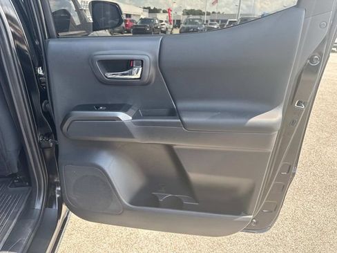 Used 2023 Toyota Tacoma TRD Sport w/ Technology Package AWD/4WD image 20
