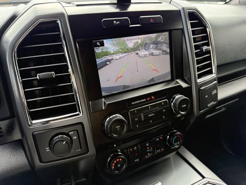 Used 2015 Ford F150 XLT w/ Equipment Group 302A Luxury image 21