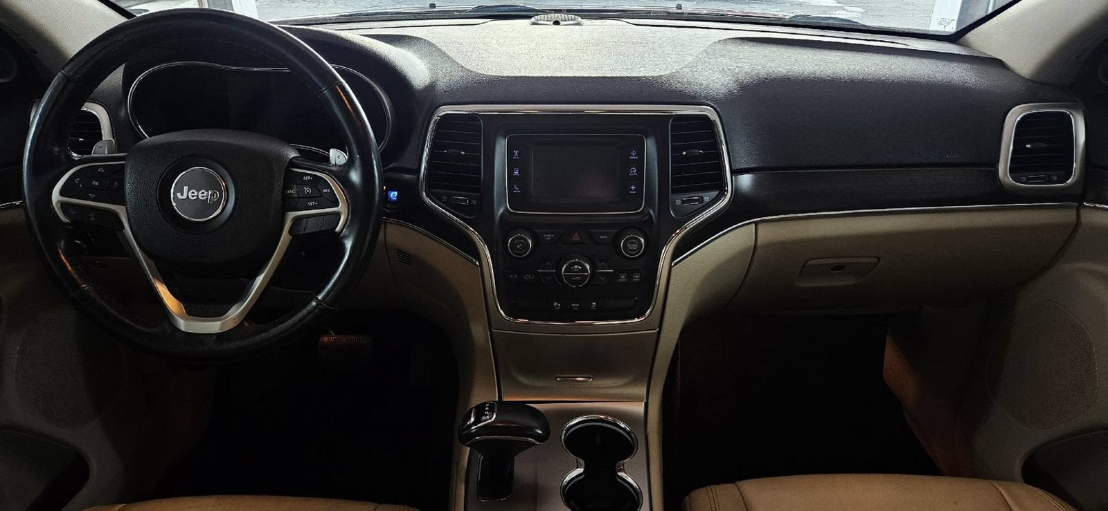 Used 2014 Jeep Grand Cherokee Limited AWD/4WD image 9