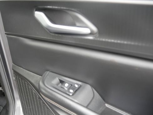 Used 2023 Jeep Grand Cherokee L Altitude image 29