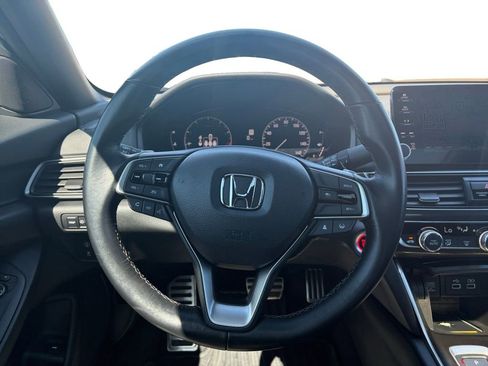 Used 2022 Honda Accord Sport image 13