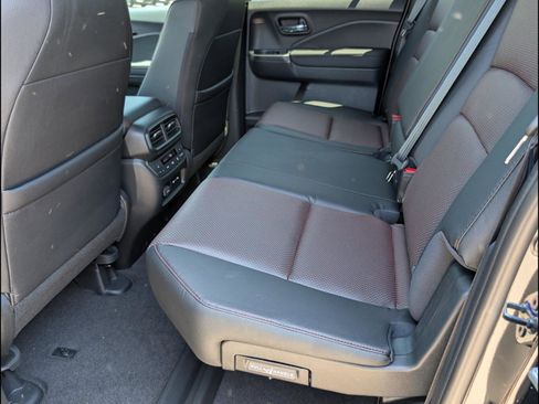 New 2026 Honda Ridgeline Black Edition image 11