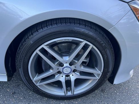 Used 2016 Mercedes-Benz E 350 4MATIC Sedan w/ Premium Package image 32