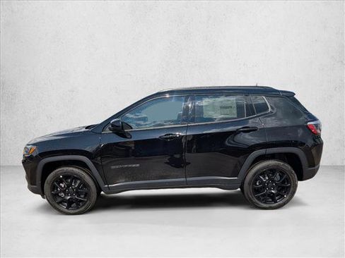 New 2026 Jeep Compass Latitude image 5