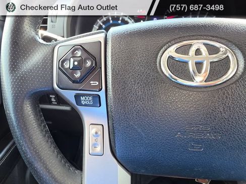 Used 2018 Toyota 4Runner SR5 Premium AWD/4WD image 28