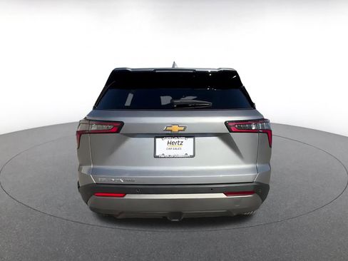 Used 2025 Chevrolet Equinox LT image 12