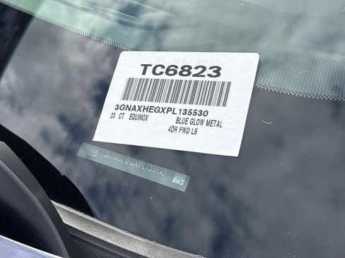 Used 2023 Chevrolet Equinox LS FWD image 31