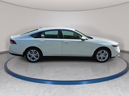 New 2026 Honda Accord LX image 4