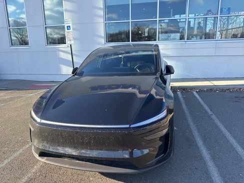 Used 2026 Tesla Model Y Long Range image 6