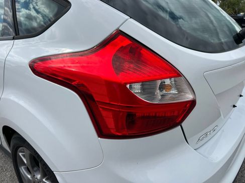 Used 2013 Ford Focus SE FWD image 13