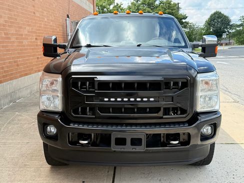 Used 2015 Ford F250 Platinum AWD/4WD image 2