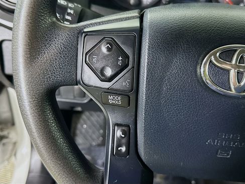 Used 2020 Toyota Tacoma SR image 19