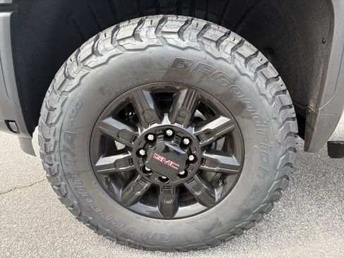 New 2026 GMC Sierra 2500 AT4 w/ AT4 Premium Plus Package AWD/4WD image 12