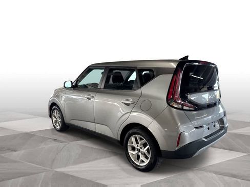 Used 2023 Kia Soul LX w/ Option Group 015 FWD image 6