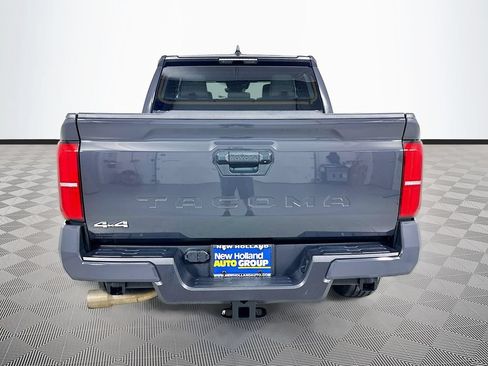 Certified 2025 Toyota Tacoma SR5 AWD/4WD image 6