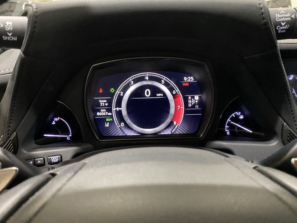Used 2019 Lexus LS 500 w/ Accessory Package (Z2) RWD image 12