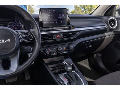 Used 2023 Kia Forte LXS image 22