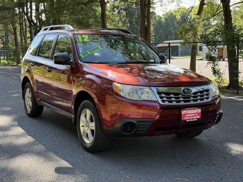 Used 2012 Subaru Forester 2.5X w/ Alloy Wheel Pkg AWD/4WD image 3